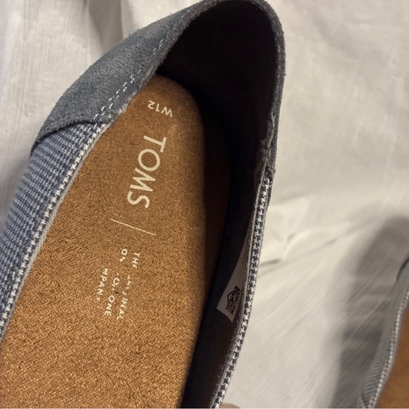 TOMS Jutti Almond Toe Flat Gray White Size 12 - Picture 10 of 13